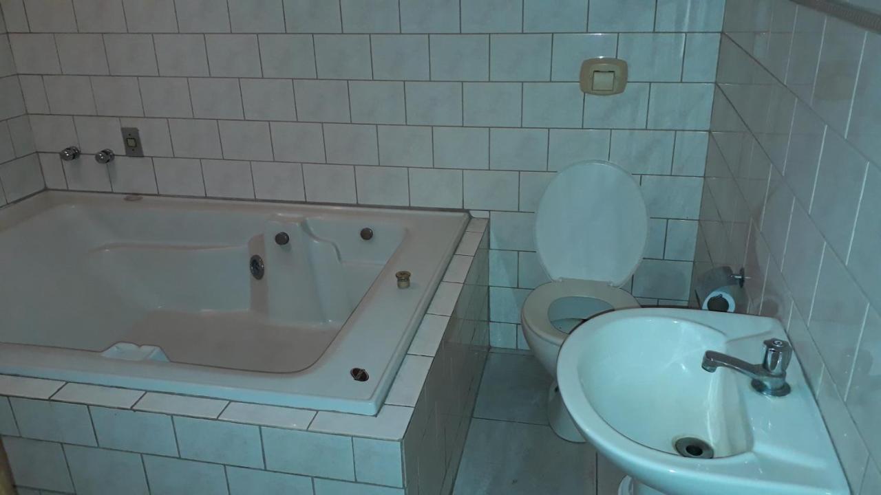 São João del Rei Planeta Sex Motel מראה חיצוני תמונה